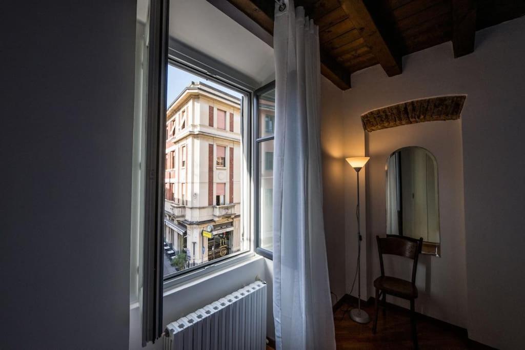 Wonderful Two Floors Apartment Milan Extérieur photo