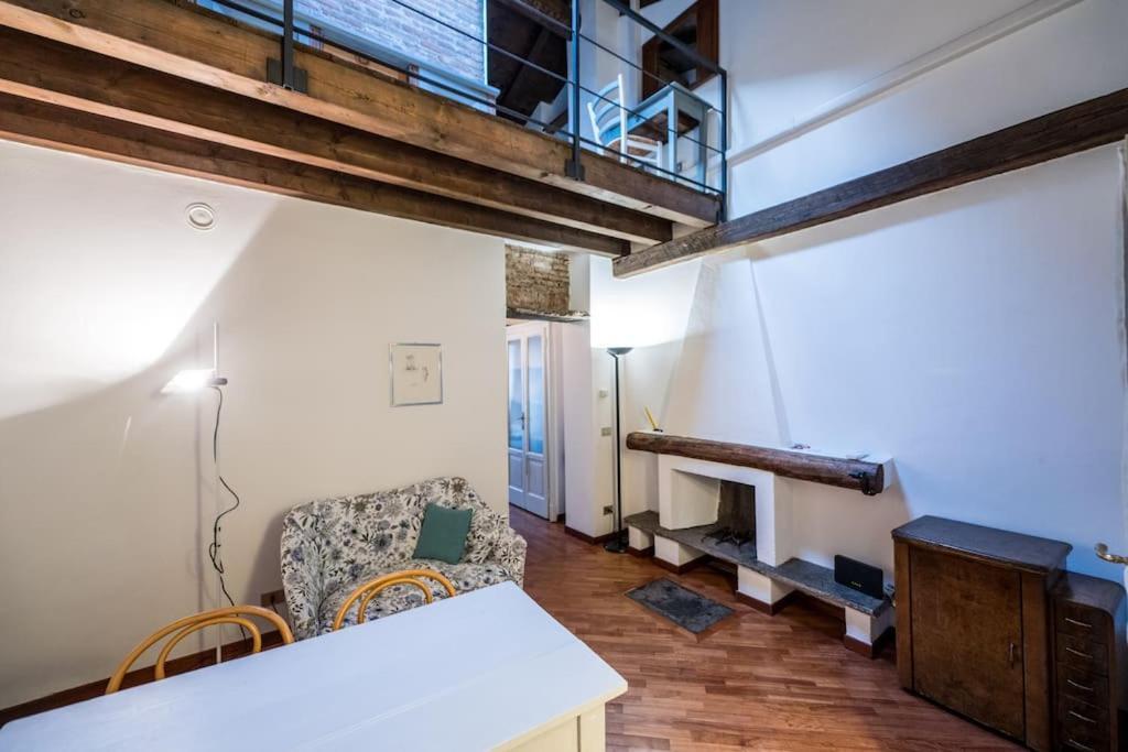 Wonderful Two Floors Apartment Milan Extérieur photo