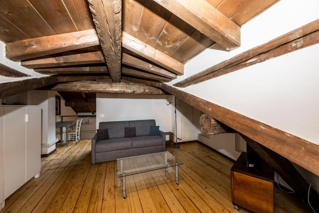 Wonderful Two Floors Apartment Milan Extérieur photo