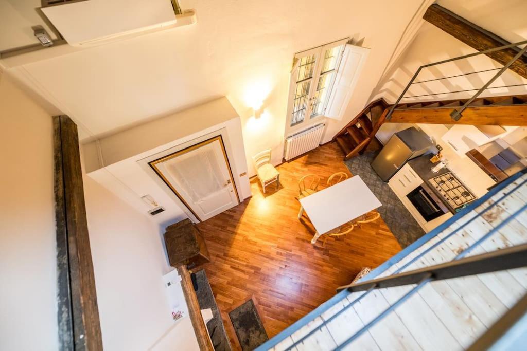 Wonderful Two Floors Apartment Milan Extérieur photo