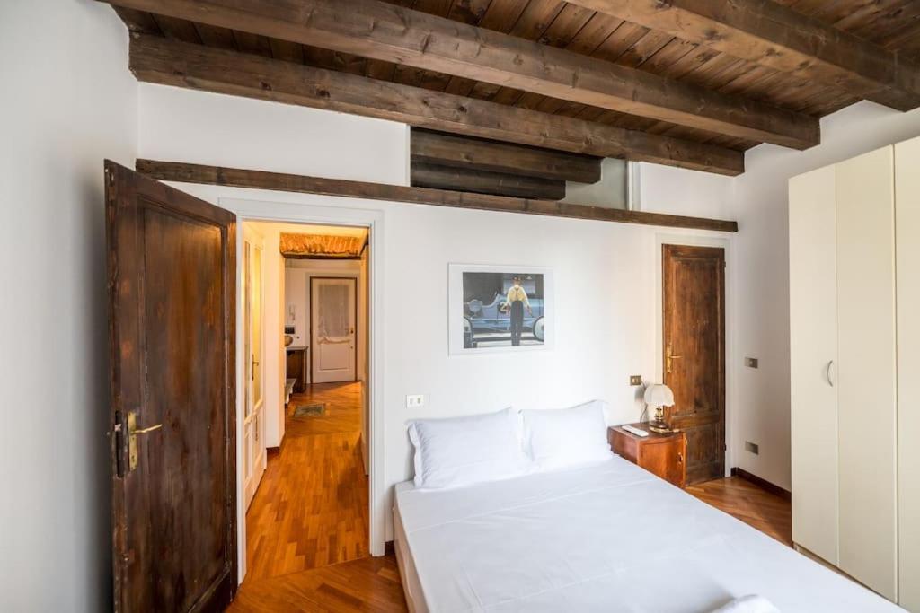 Wonderful Two Floors Apartment Milan Extérieur photo